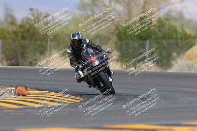 media/Oct-03-2022-Moto Forza (Mon) [[5f077a3730]]/Intermediate Group/Session 3 (Turn 3)/